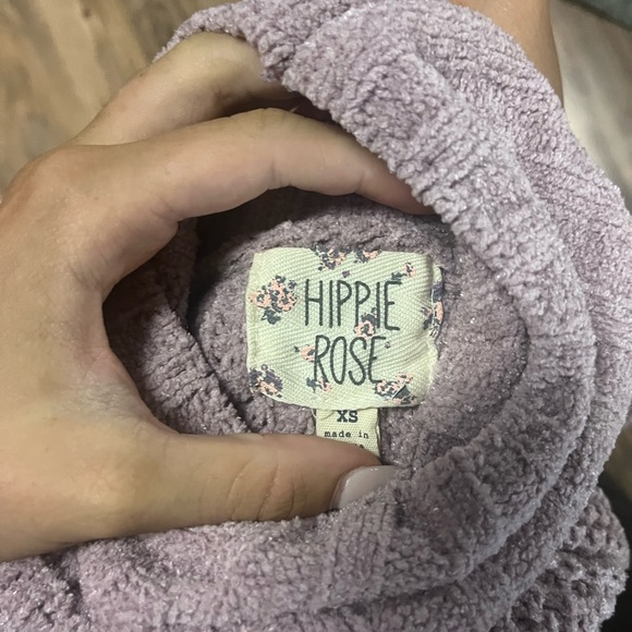 Sweater - Picture 3 of 3